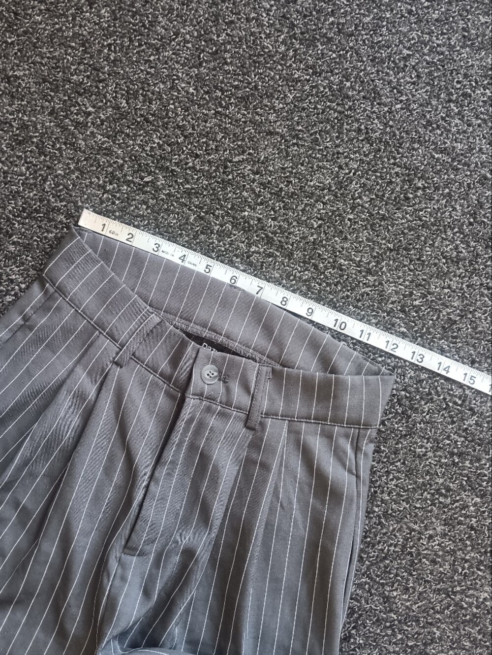 Dazy Wide Leg High Rise Gray Pinstripe Trouser Dress Pants Womens Small, Office - Picture 6 of 11